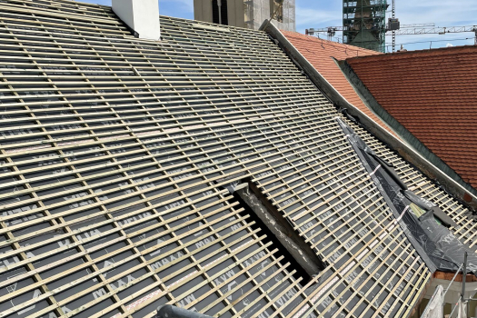Battening of the roof structure before roofing